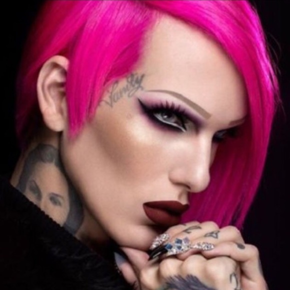 “UNICORN BLOOD” LIP AMMUNITION by JEFFREE STAR! - Picture 3 of 5